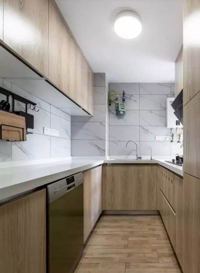 1557372788489572.jpg 5.webp.jpg