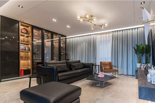 125平的現代風三房，客廳做得太帥，朋友都愛來玩